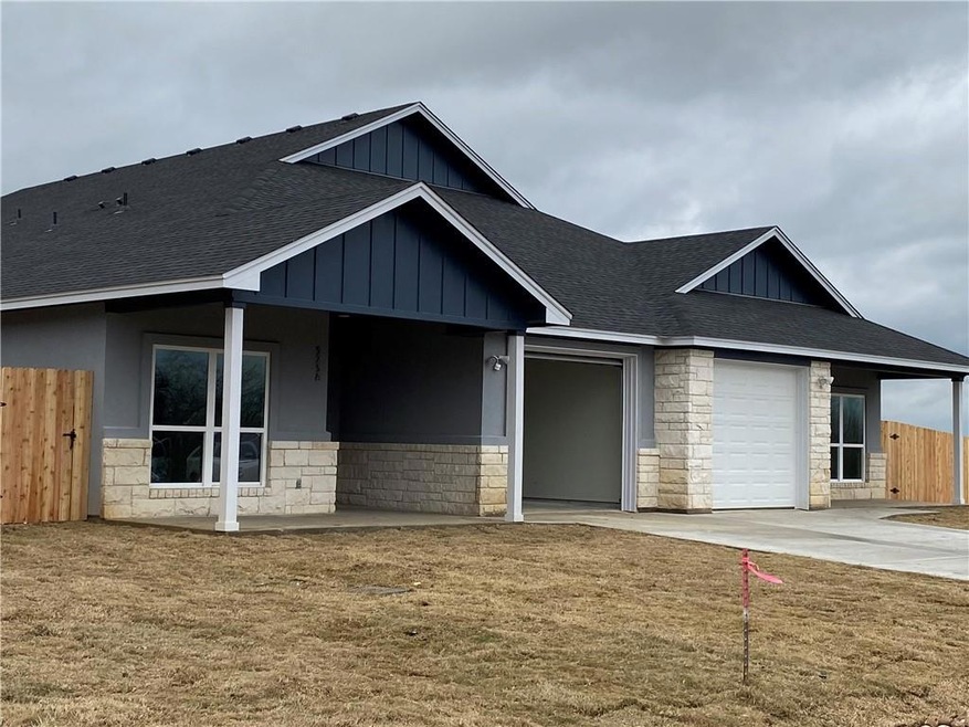 525 County Road 306 unit A, Jarrell, TX 76537 - photo 1