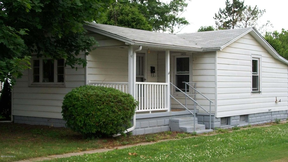 1437 2nd Ave, Berwick, PA 18603 - photo 1