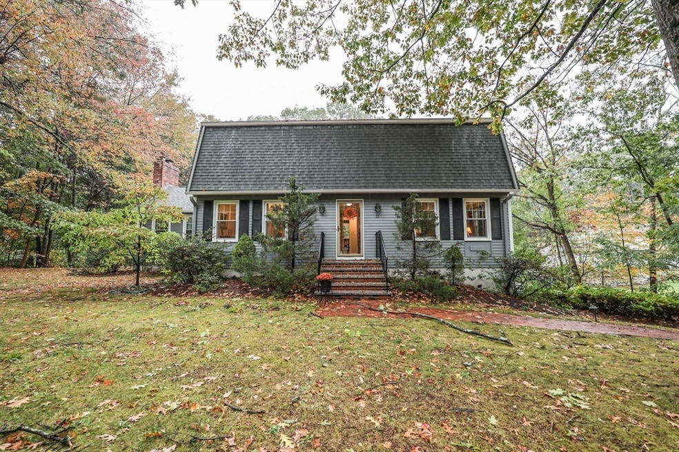 12 Farnum St, North Andover, MA 01845 - photo 1