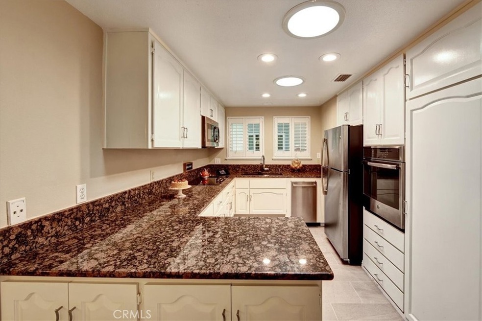 814 Via Alhambra unit O, Laguna Woods, CA 92637 - photo 1