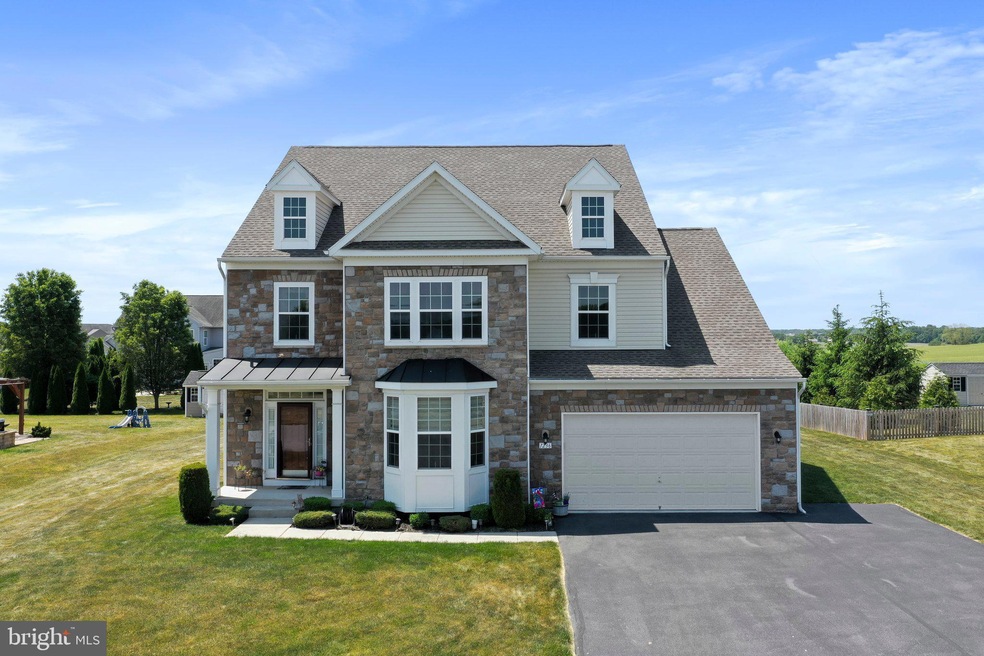 1236 Dallas Dr, Greencastle, PA 17225 - photo 1