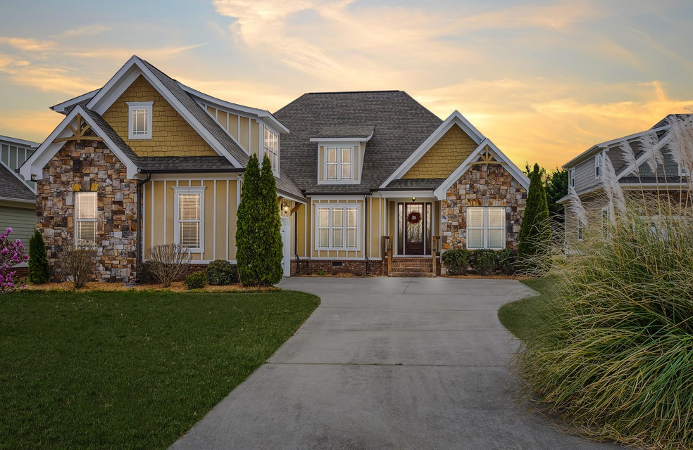 8101 Robertsview_sunset