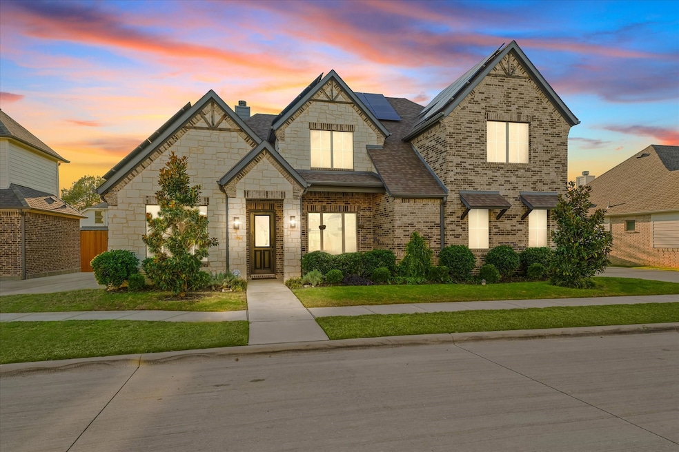 5852 Tory Dr, Grand Prairie, TX 75052 - photo 1