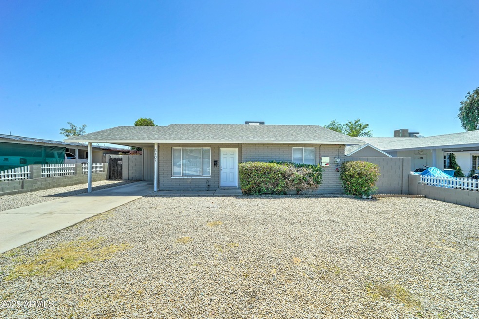 3107 W Lisbon Ln-1