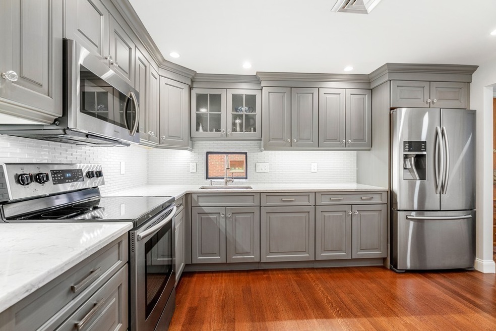 Wellesley Green Condominiums unit 330, Wellesley, MA 02482 - photo 1