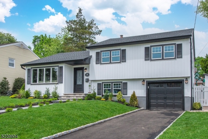 23 Elmbrook Place, Bloomfield, NJ 07003 - photo 1