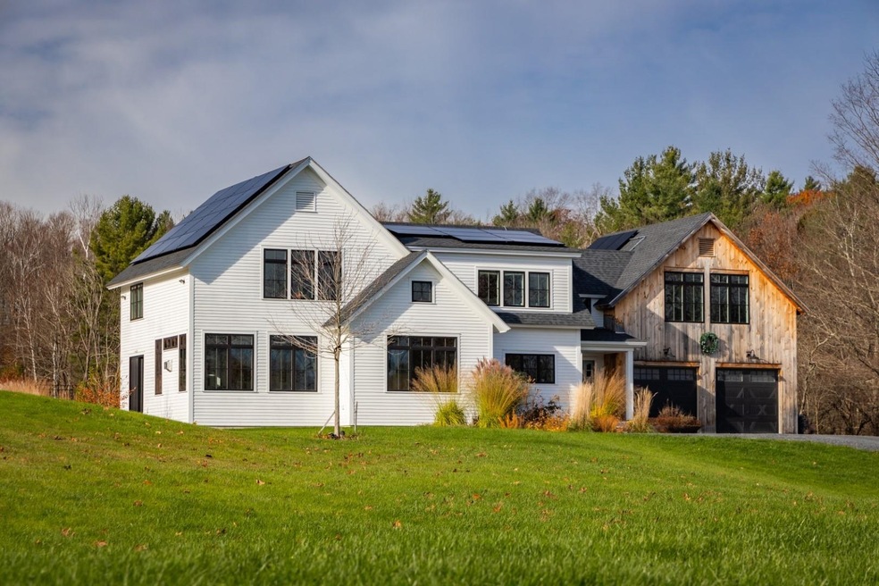 67 Bear Creek Rd, Richmond, VT 05477 - photo 1