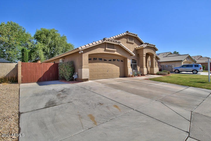 2432 E Nathan Way, Chandler, AZ 85225 - photo 1