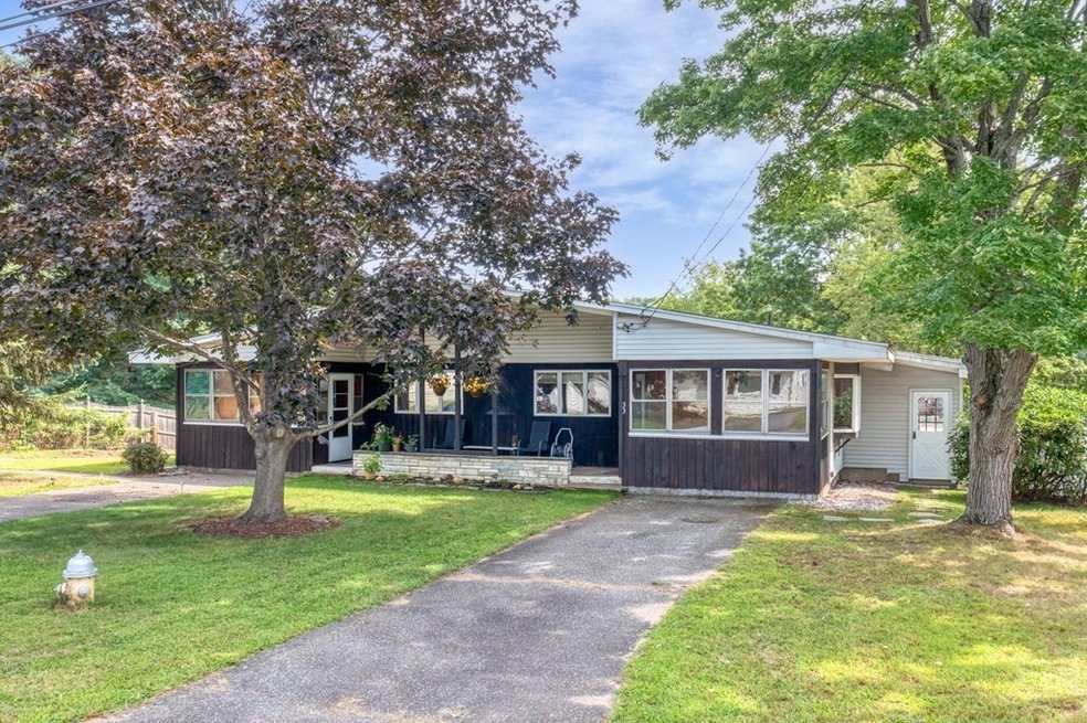 33 Battery St unit 35, Indian Orchard, MA 01151 - photo 1