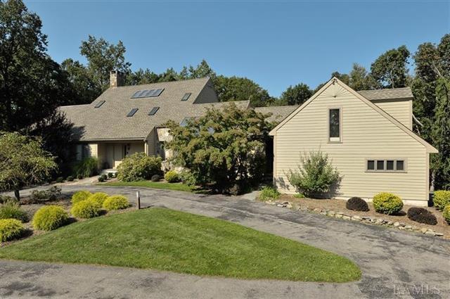 5 Quaker Hill Ct W, Croton On Hudson, NY 10520 - photo 1