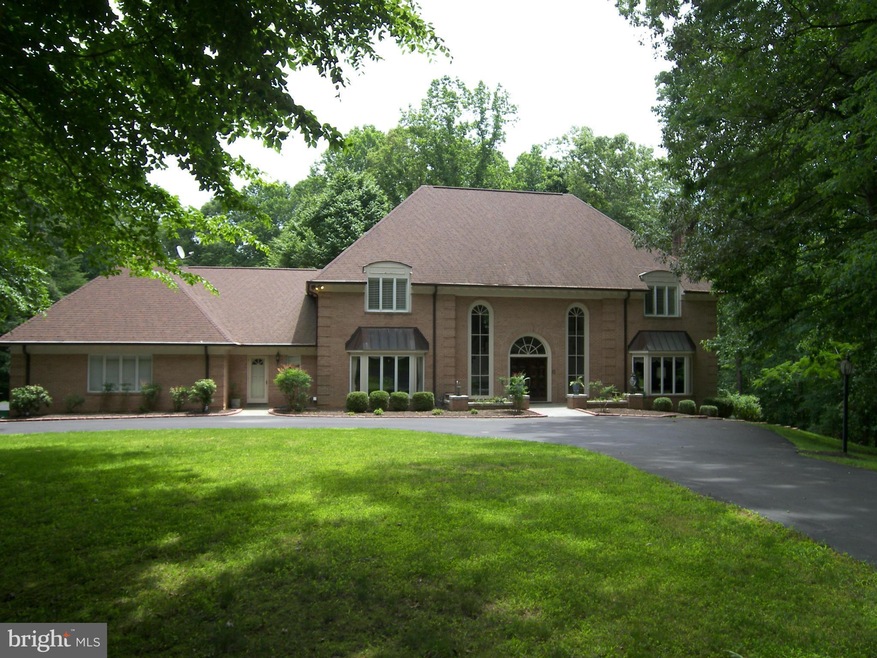 10300 Dominion Valley Dr, Fairfax Station, VA 22039 - photo 1