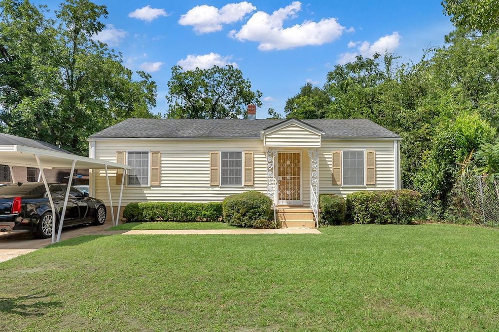 617 Corn Ave, Albany, GA 31701 - photo 1
