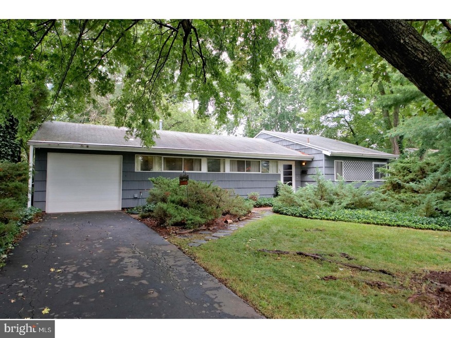 182 Kendall Rd, Kendall Park, NJ 08824 - photo 1