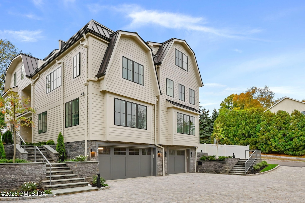 191 Field Point Rd unit A, Greenwich, CT 06830 - photo 1