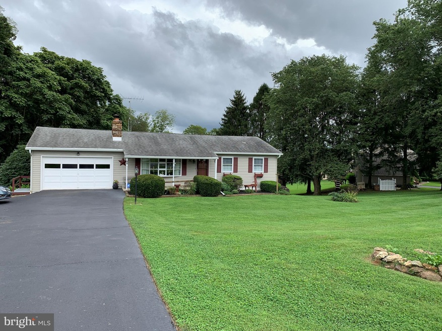 60 John Dr, Kirkwood, PA 17536 - photo 1