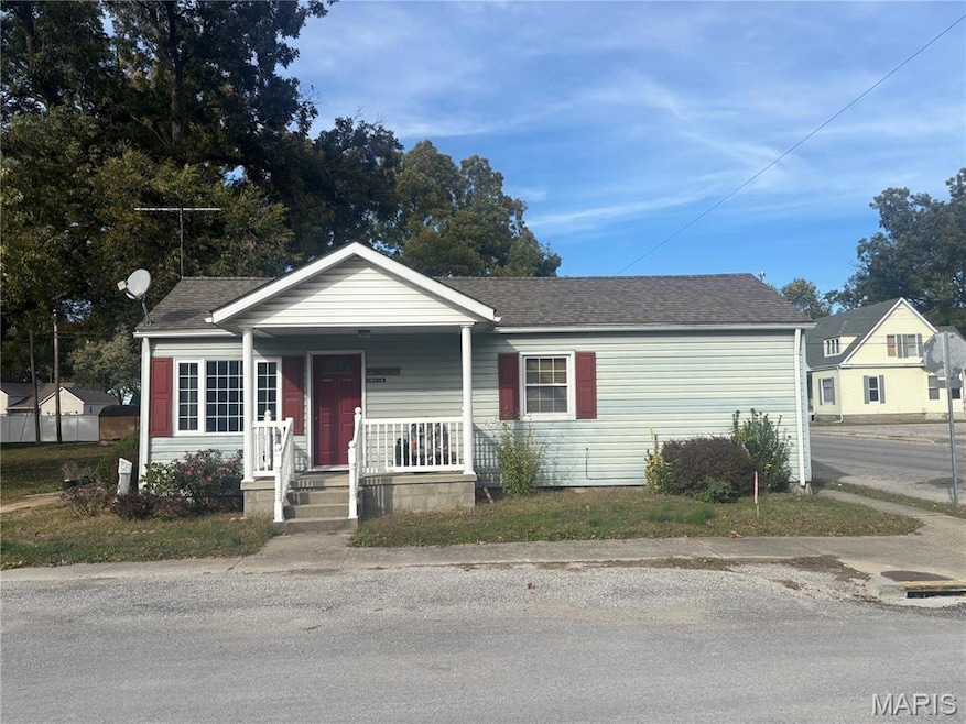 11 W Elm St, Aviston, IL 62216 - photo 1