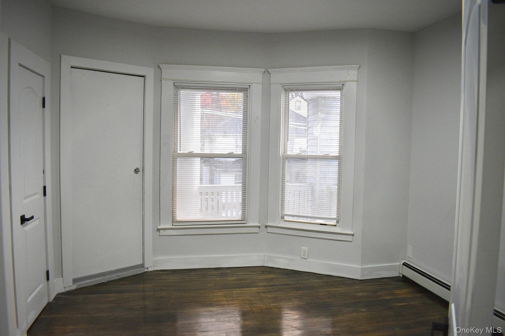 563 E 3rd St unit 2nd Floor, Mount Vernon, NY 10553 - photo 1