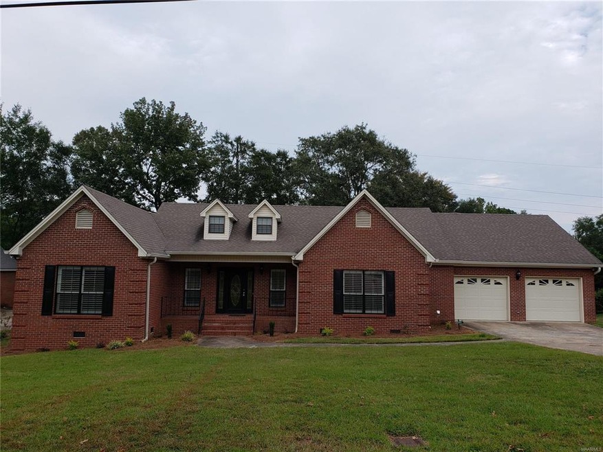 207 Doe Dr, Prattville, AL 36067 - photo 1