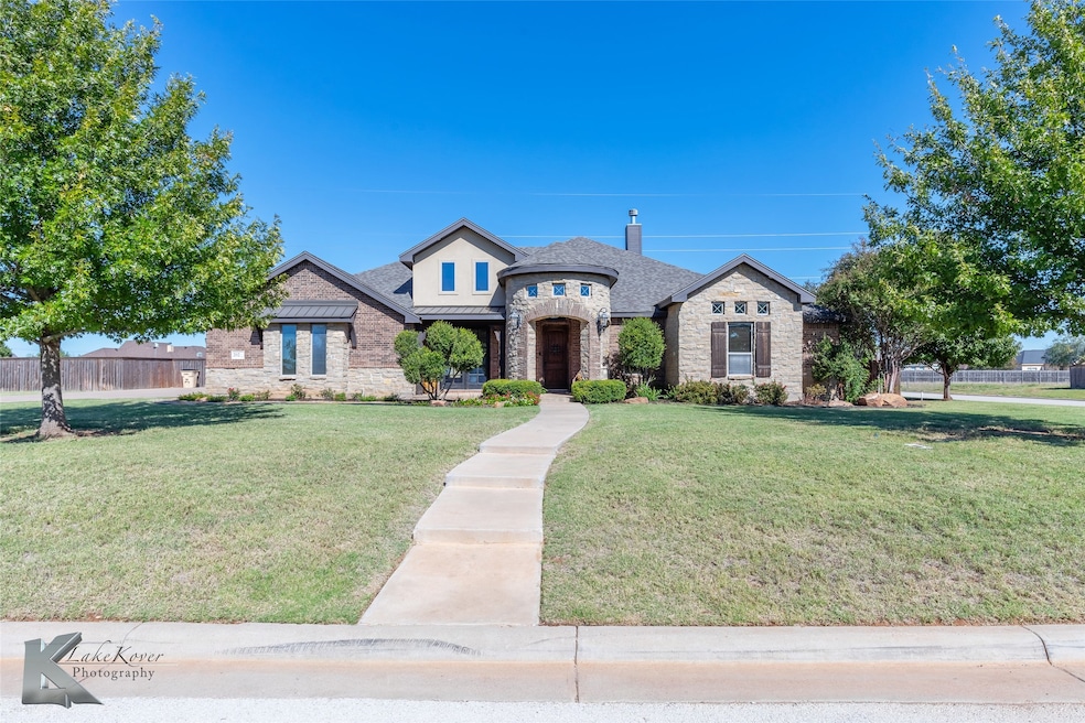 For Sale $585,000 • Co-Listing Agent