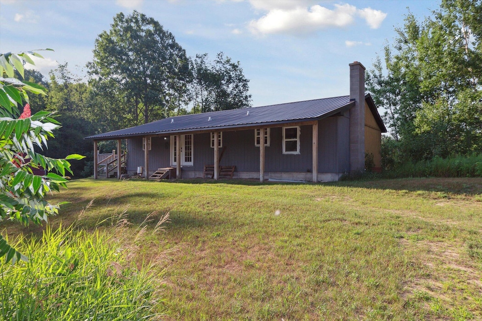 02-23901-22-Mile-Rd-Paris-MI-49338-Windo