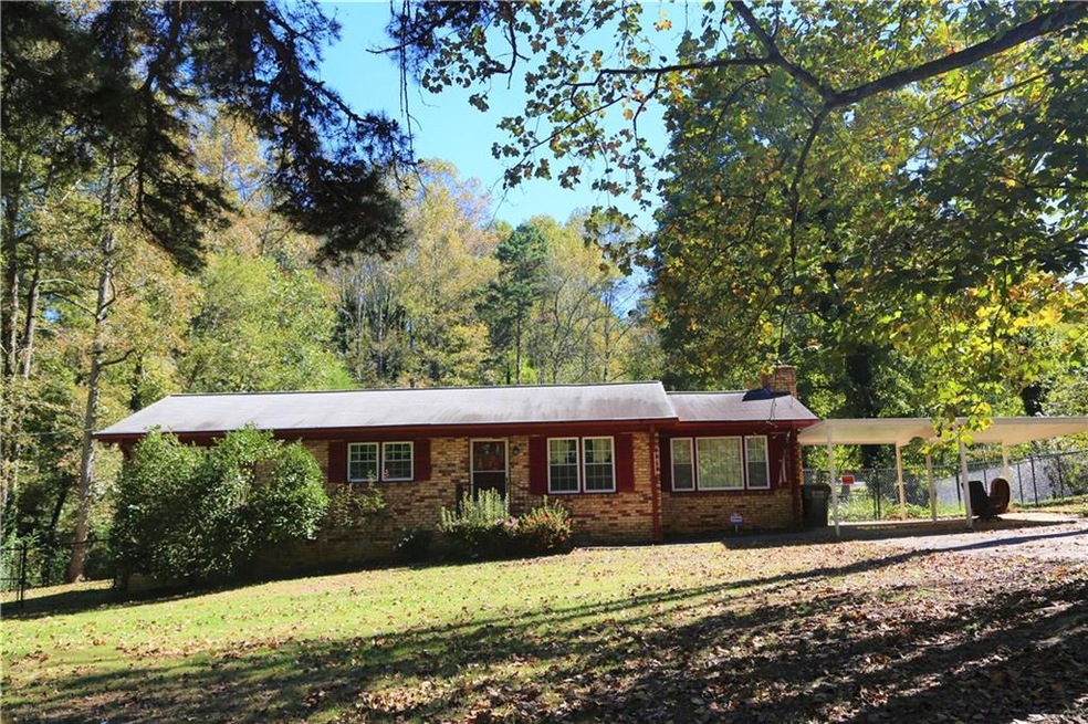 5622 Elmtree Dr, Acworth, GA 30102 - photo 1