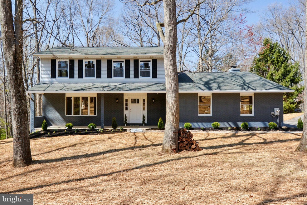 6994 Beachmont Dr, Sykesville, MD 21784 - photo 1