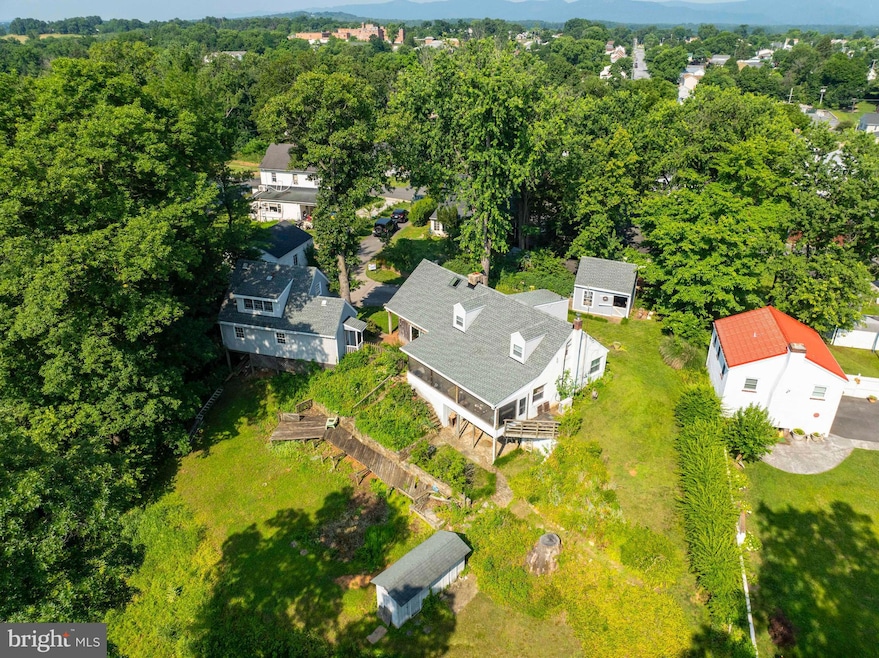 1119 Summit Ave, Front Royal, VA 22630 - photo 1