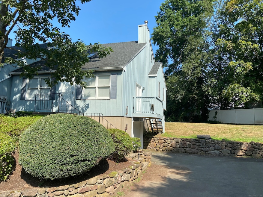 3 Valley View Dr unit 3, Hamden, CT 06518 - photo 1