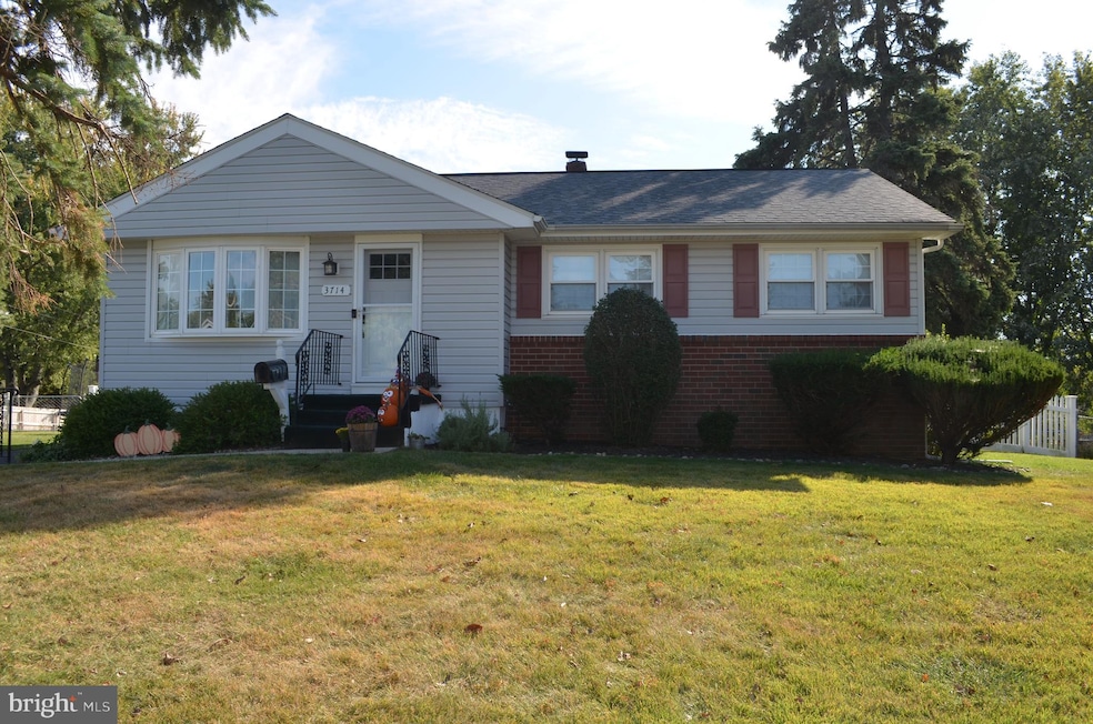 3714 Ridgewood Ln, Brookhaven, PA 19015 - photo 1