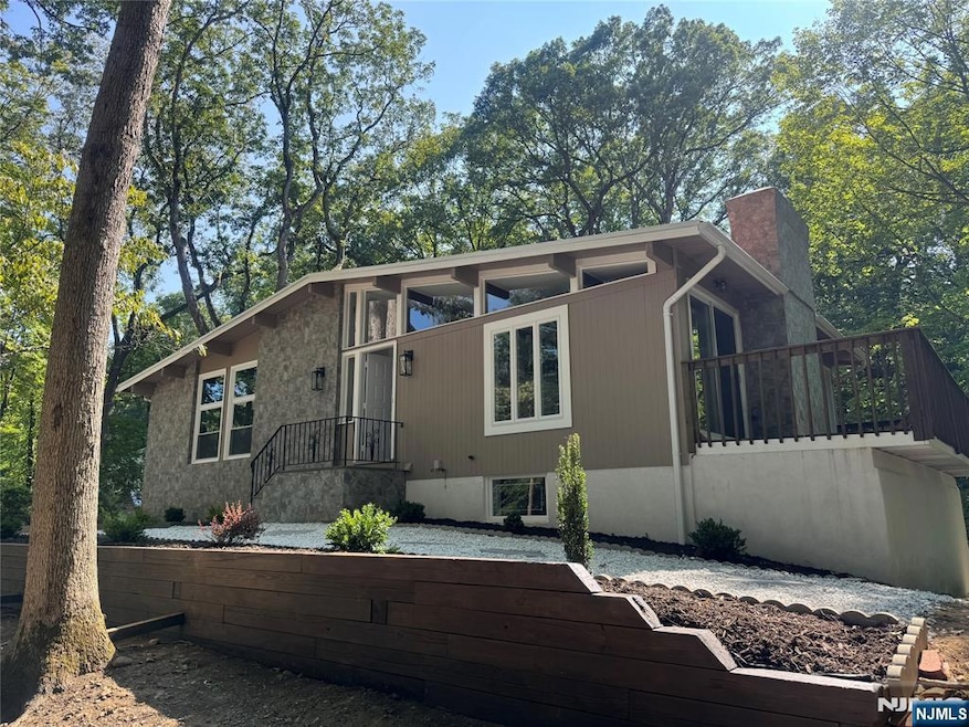 711 Indian Rd, Wayne, NJ 07470 - photo 1