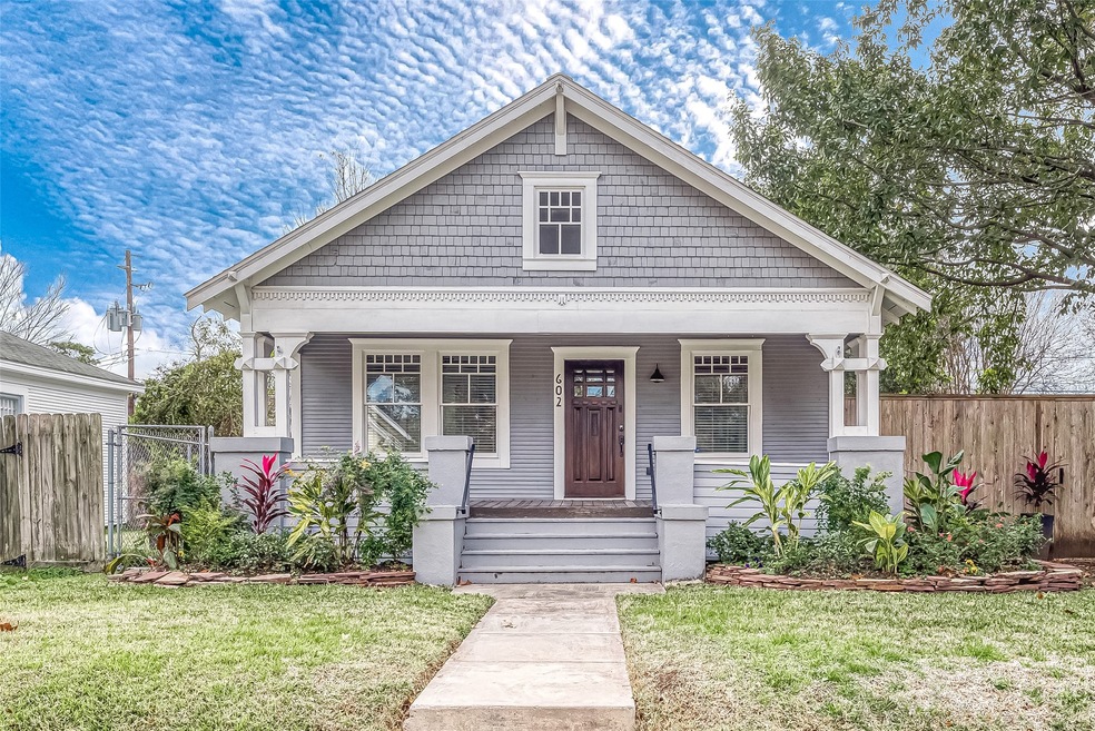 602 Aurora St, Houston, TX 77008 - photo 1