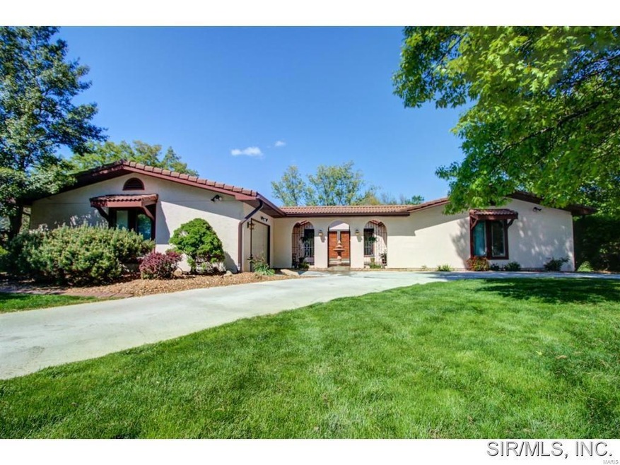 52 Cheshire Dr, Maryville, IL 62062 - photo 1