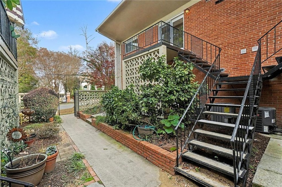 1822 N Rock Springs Rd NE unit 4, Atlanta, GA 30324 - photo 1