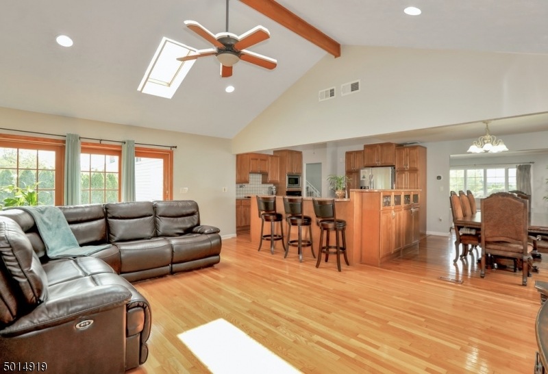 56 Rolling Hills Rd, Clifton, NJ 07013 - photo 1