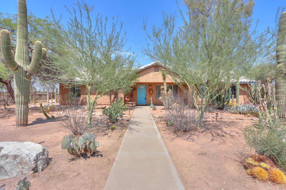 4428 E Stallion Dr, Eloy, AZ 85131 - photo 1
