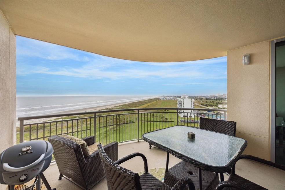 Beachfront balcony enjoys private views to the wes