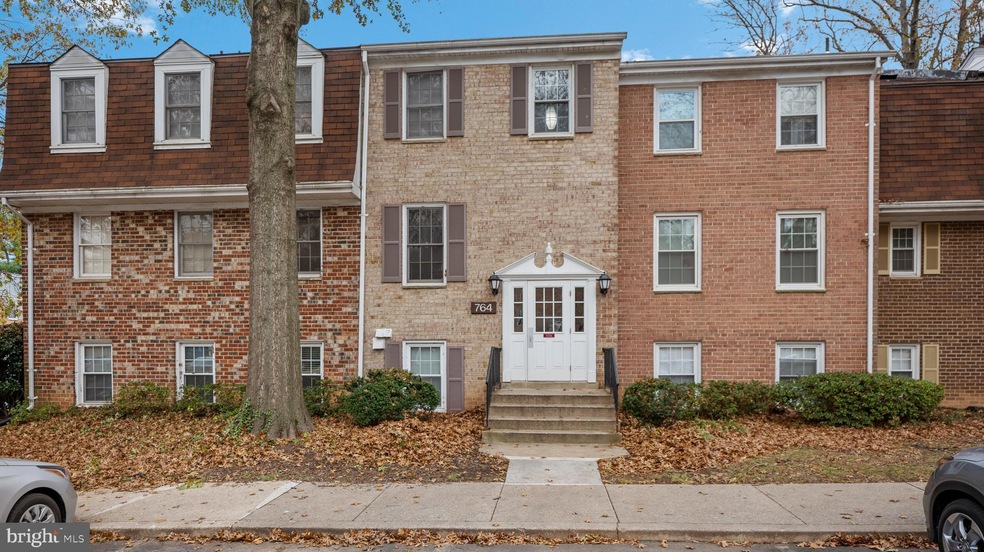 764 Quince Orchard Blvd unit P1, Gaithersburg, MD 20878 - photo 1