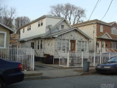 176-39 130th Ave, Jamaica, NY 11434 - photo 1