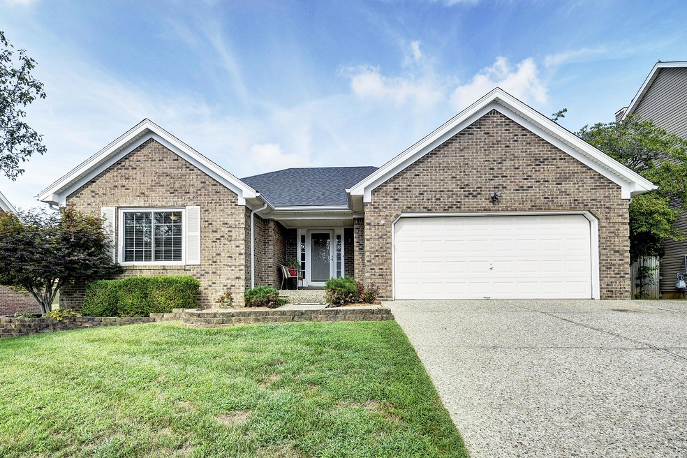 7816 Appleview Ln, Louisville, KY 40228 - photo 1