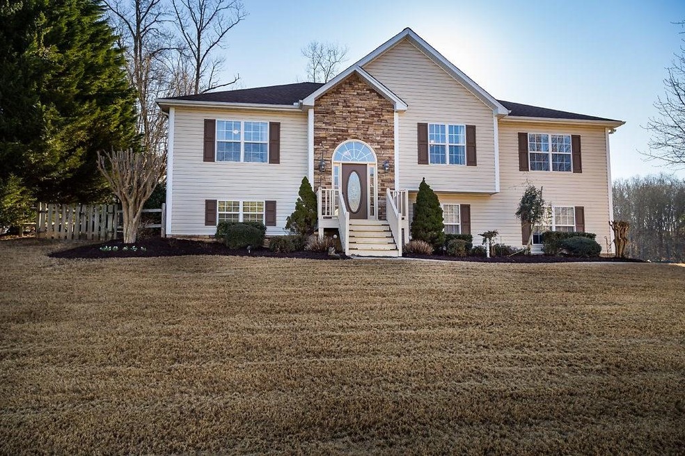 Welcome Home to 501 Sable Trace Way in desirable S