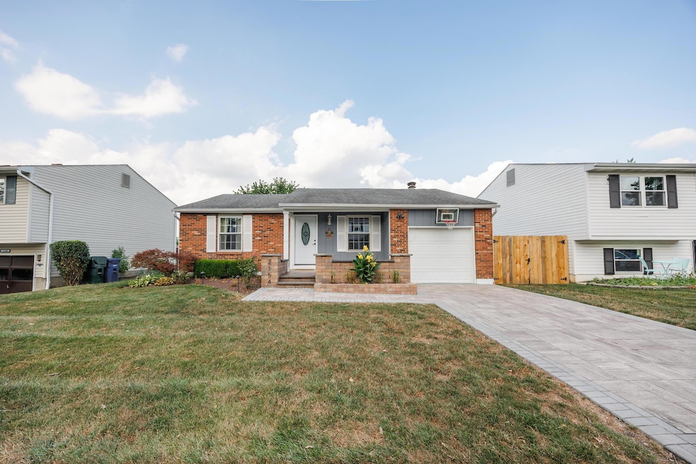 2154 Drumlin Dr, Grove City, OH 43123 - photo 1