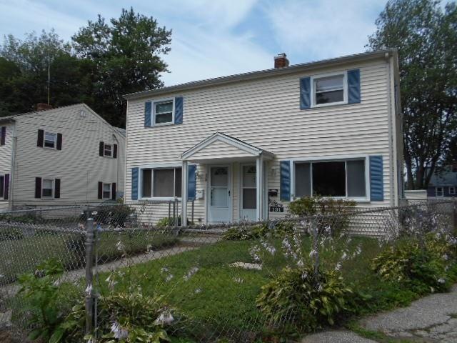 131 Mcgrath Ct, Stratford, CT 06615 - photo 1