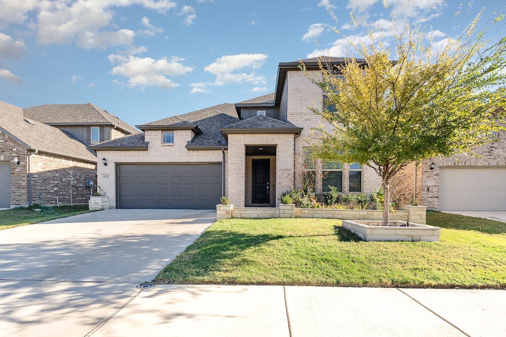 428 Halwin Dr, Fort Worth, TX 76131 - photo 1