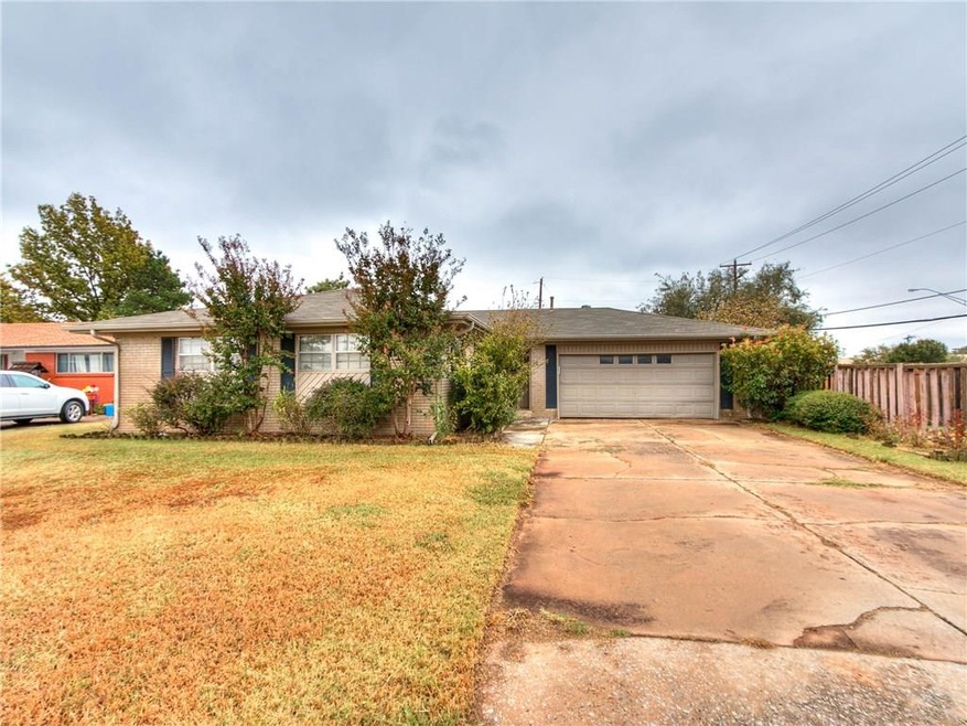 5816 NW 68th St, Warr Acres, OK 73132 - photo 1