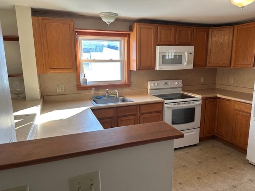 31 Central Square unit B, Troy, NH 03465 - photo 1