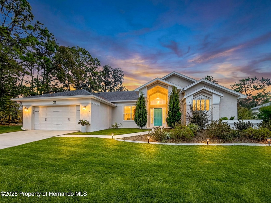 11 Maidenbush Ct E, Homosassa, FL 34446 - photo 1