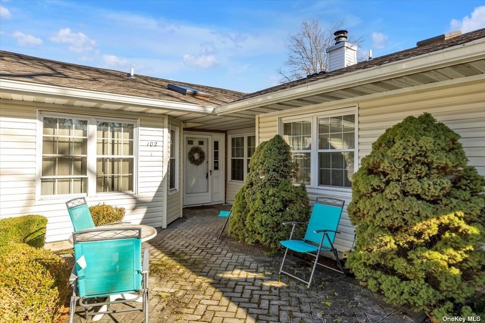 102 Revere Dr, Sayville, NY 11782 MLS ONE3520383
