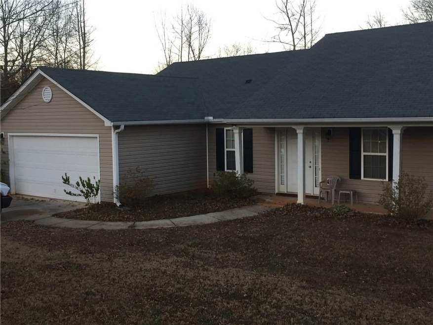 Ranch View w/ 2-Car Garage