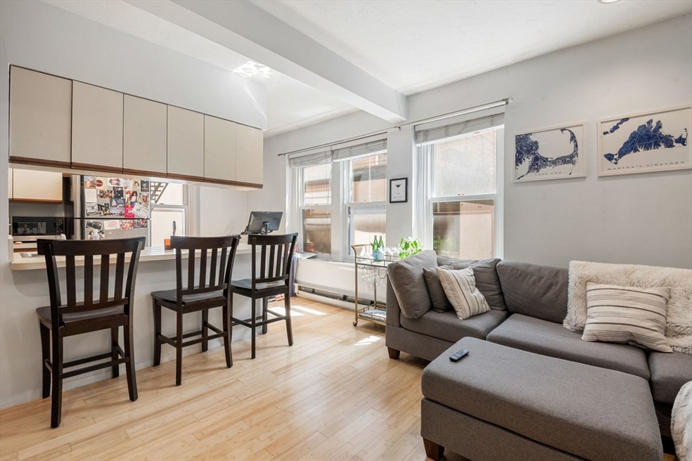 38A Charter St unit 4, Boston, MA 02113 - photo 1