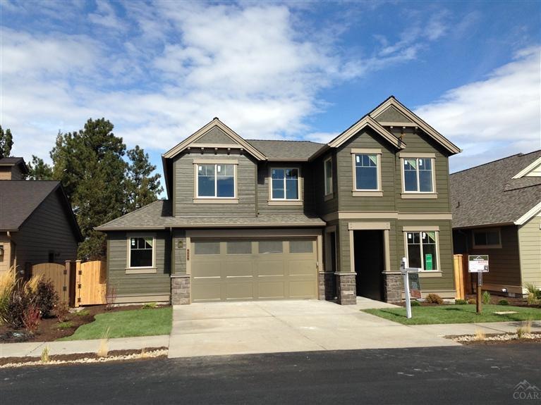 20862 Golden Gate Place, Bend, OR 97702 - photo 1